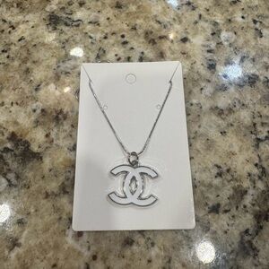 Elegant Silver Pendant Necklace